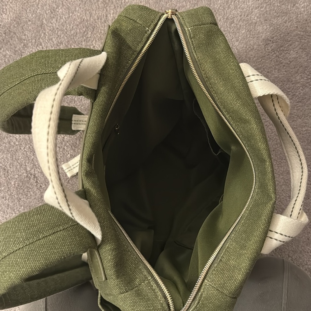 Universal Thread green backpack - Picture 4 of 9
